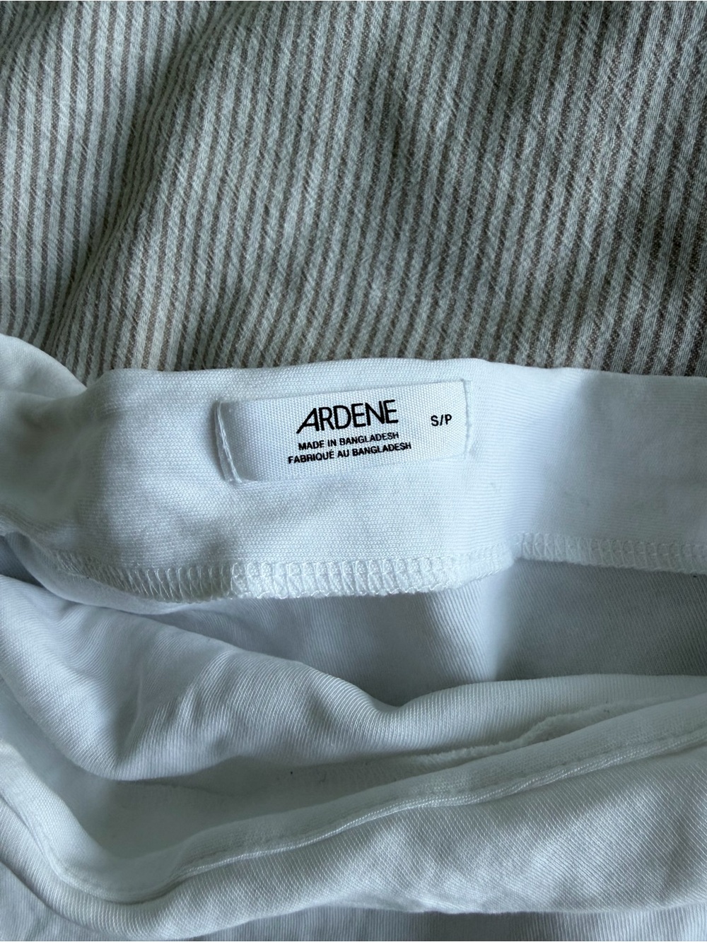 Ardene White off the shoulder ruched Short Sleeve Women's Tee - Picture 3 of 3